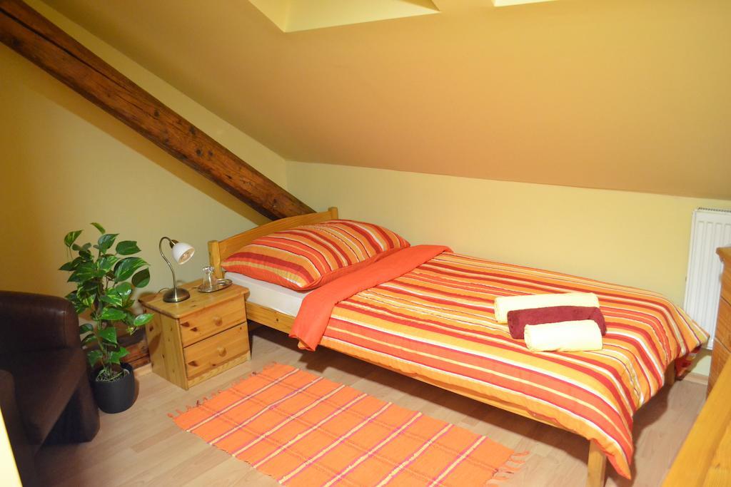 Byron Hotel Zlaté Moravce Quarto foto